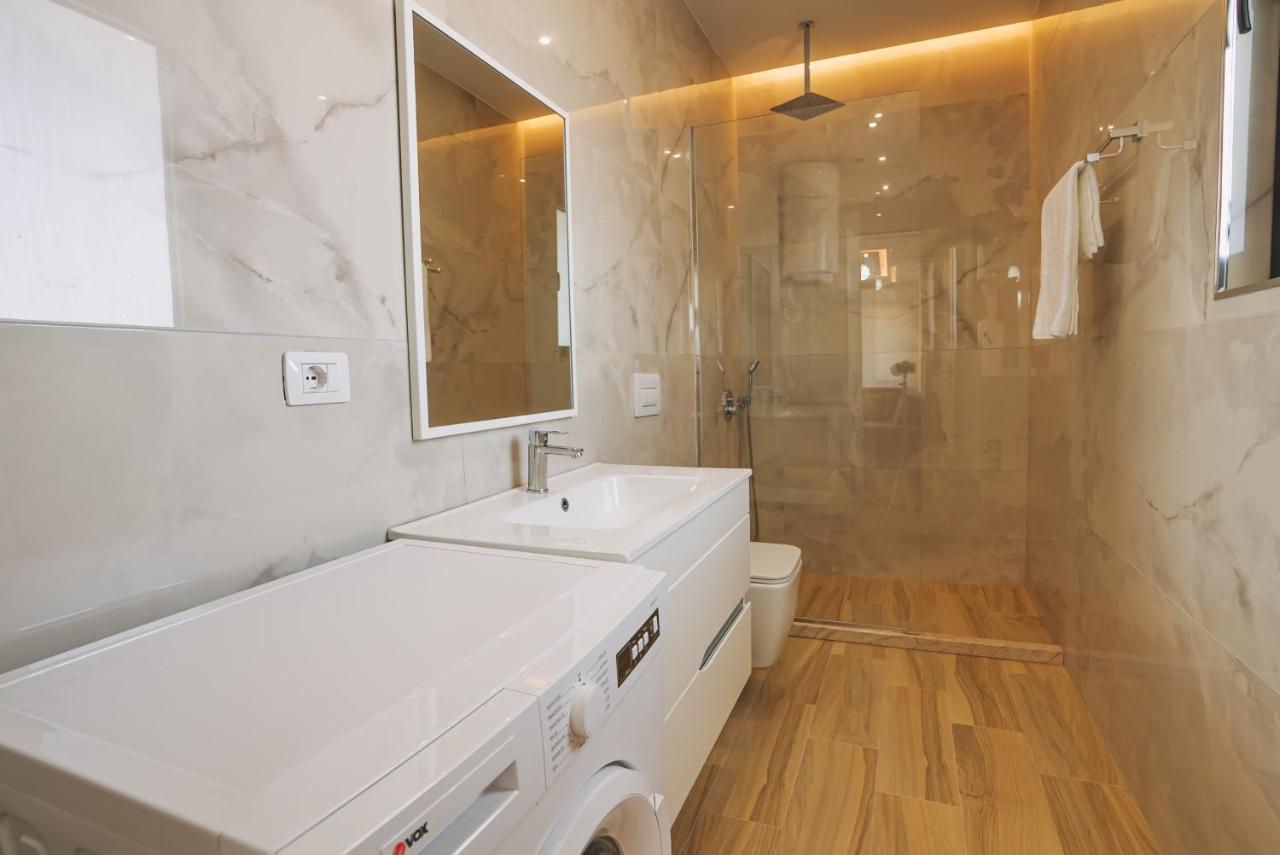 Jd Luxury Apartments Vlorë Esterno foto