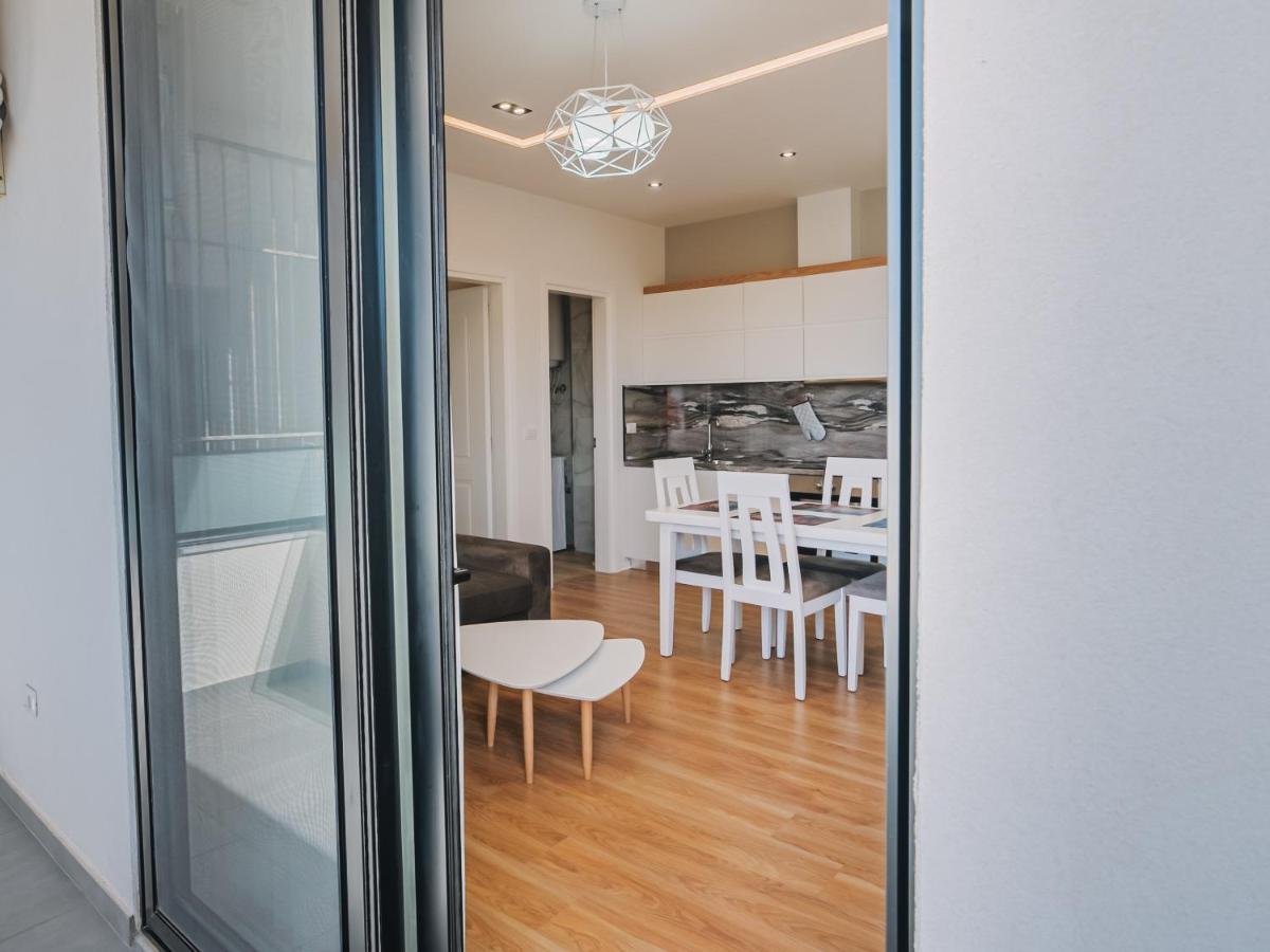 Jd Luxury Apartments Vlorë Esterno foto