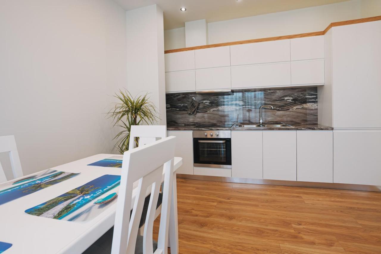 Jd Luxury Apartments Vlorë Esterno foto